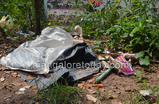 Garbage infront of BJP Office Mangalore